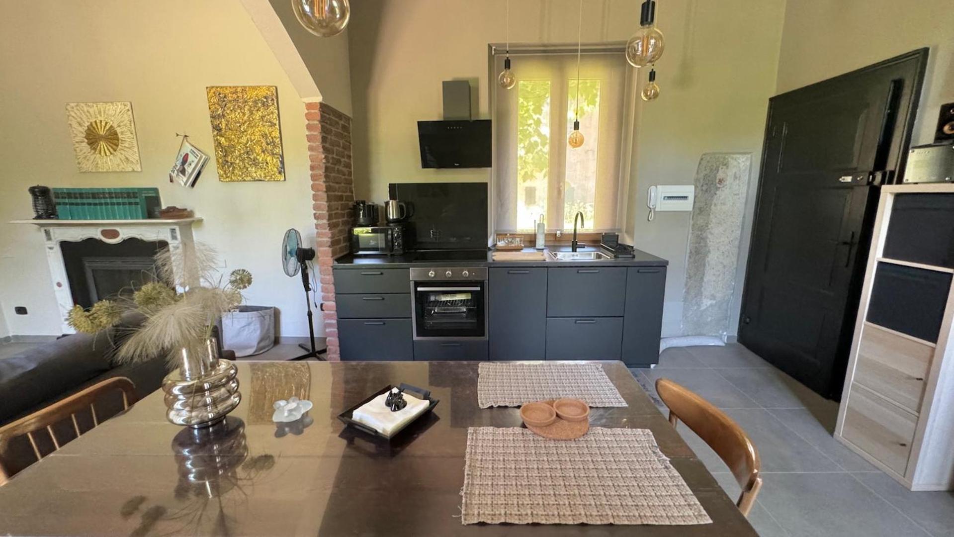 Curt Da Beta - Casa Vacanze Con Giardino In Corte Del XVIII Secolo Malnate ภายนอก รูปภาพ