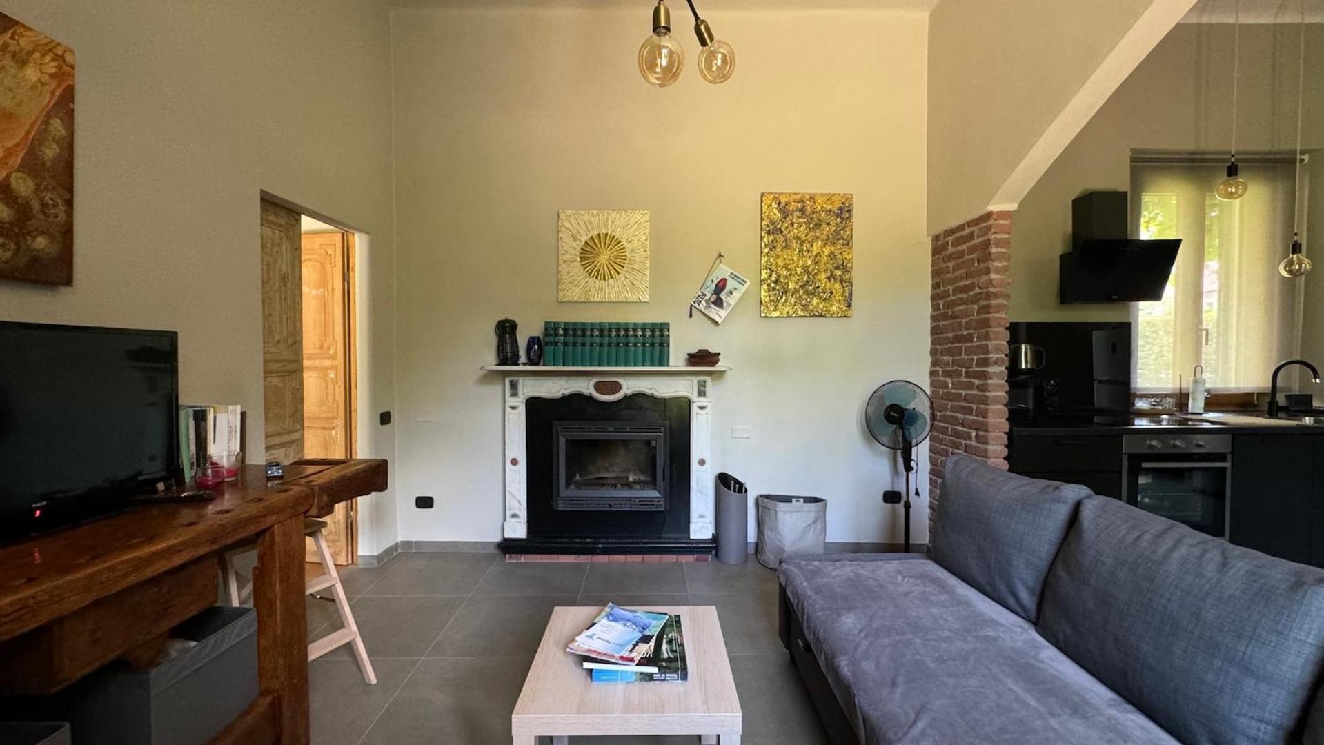 Curt Da Beta - Casa Vacanze Con Giardino In Corte Del XVIII Secolo Malnate ภายนอก รูปภาพ